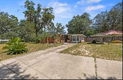 261 E Ferndell Avenue, Valparaiso FL 32580