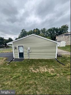 444 S 9th Street, Akron PA 17501