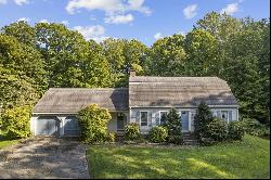 17 Bill Hill Road, Old Lyme CT 06371