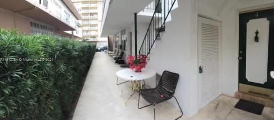 6856 Abbott Ave Unit 4, Miami Beach FL 33141