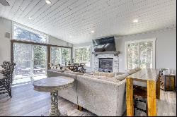 2106 Mewuk Drive, South Lake Tahoe CA 96150