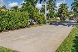 13491 Snook CIR, Naples FL 34114