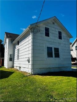 271 Church Street, Lockport NY 14094