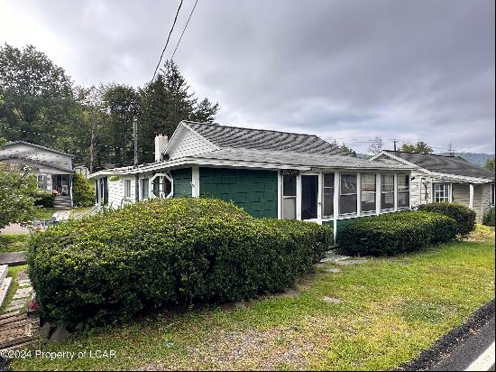 322 2nd Street, Harveys Lake PA 18618