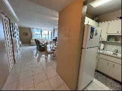 2899 Collins Ave Unit 1427, Miami Beach FL 33140