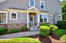 55 Bradford Walk, Farmington CT 06032