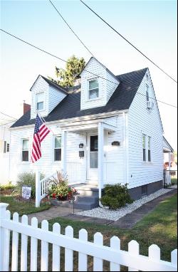 1224 Chestnut St, Connellsville PA 15425