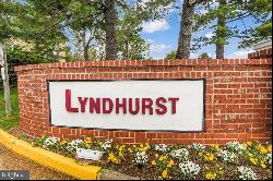 3874 Lyndhurst Drive Unit 304, Fairfax VA 22031