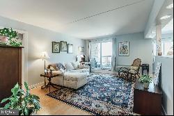 200 Lombard Street Unit 706, Philadelphia PA 19147