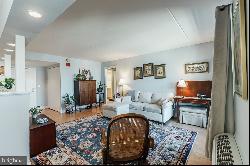 200 Lombard Street Unit 706, Philadelphia PA 19147