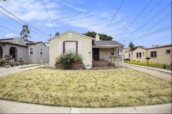 1815 Pearl St., Alameda CA 94501