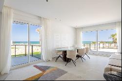 Luxurious Beachfront Apartment in Denia: Exquisite Living on the, Denia 03700