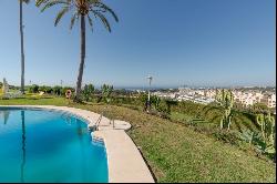 Exquisite elevated ground-floor apartment in Las Lomas del Marbe, Marbella 29602