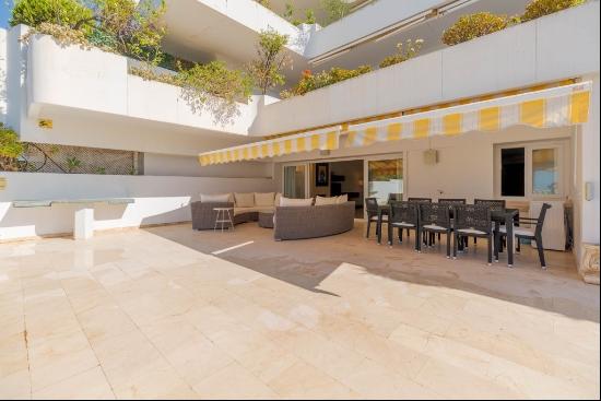 Exquisite elevated ground-floor apartment in Las Lomas del Marbe, Marbella 29602