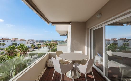 Excellent oportunity! Contemporary apartment in the centre of Nu, Marbella 29660