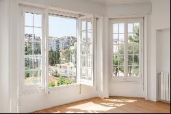 LARGE FLAT TO RENOVATE WITH LOTS OF LIGHT IN VALLCARCA, Barcelona 08001