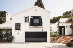 One-of-a-kind villa with Andalusian charm overlooking the sea an, Málaga 29018