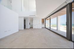 Luxury penthouse for sale with sea views and terrace for sale in, Denia 03700