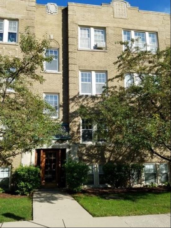 836 S Maple Avenue #20, Oak Park IL 60304