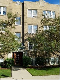 836 S Maple Avenue #20, Oak Park IL 60304