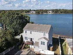 22 Cove St, Wareham MA 02538