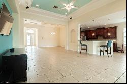 7798 Martino Cir, Naples FL 34112