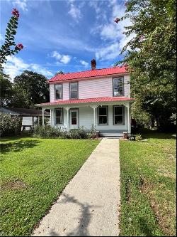 199 Liberty Street, Dendron VA 23839