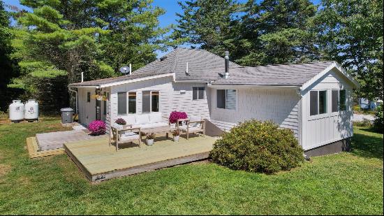 211 Newman Street, Winter Harbor ME 04693