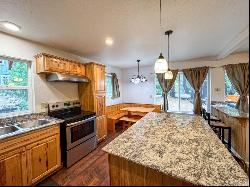 17581 Strawberry Court, Twin Bridges CA 95735