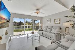 8380 Saint Johns Court, Wellington FL 33414