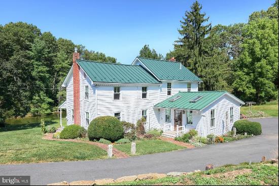 12831 Glessick School Road, Felton PA 17322