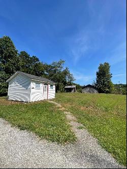 88 Rocky Hill Road, Beattyville KY 41311