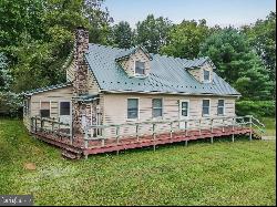 22464 Loop Rd, Doylesburg PA 17219