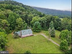 22464 Loop Rd, Doylesburg PA 17219