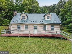 22464 Loop Rd, Doylesburg PA 17219