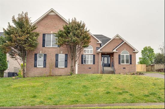 111 Cedar Ridge Ln, Hendersonville TN 37075