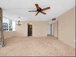 1400 Saint Charles Pl Unit 420, Pembroke Pines FL 33026