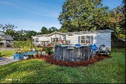 85083 Deleene Road, Yulee FL 32097