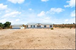 423 Delgada Avenue, Yucca Valley CA 92284