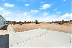 423 Delgada Avenue, Yucca Valley CA 92284