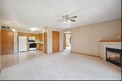 3633 Pheasant Lane Unit 6, Waterloo IA 50701