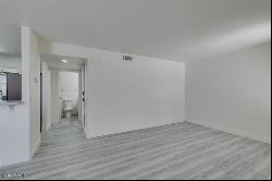 1800 Edmond Street #117, Las Vegas NV 89146