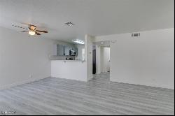 1800 Edmond Street #117, Las Vegas NV 89146