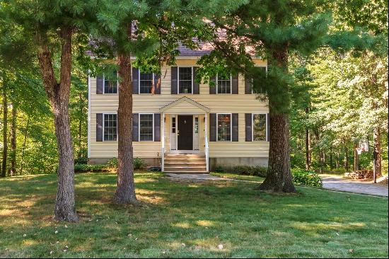 6 Cardinal Circle, Derry NH 03038