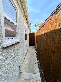 1107 Grand Ave, Pacific Beach CA 92109