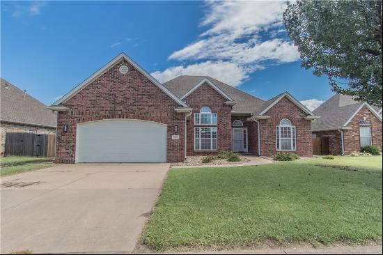 5607 S 43rd Street, Rogers AR 72758