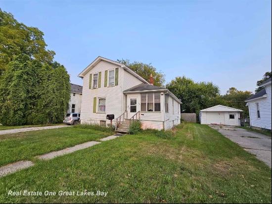 422 N Woodbridge Street, Saginaw MI 48602