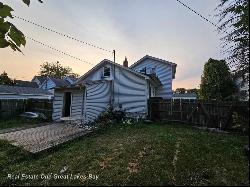 422 N Woodbridge Street, Saginaw MI 48602