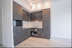 8 Olympic Garden Dr Unit S 805, Toronto ON sqmM0B9