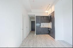 8 Olympic Garden Dr Unit S 805, Toronto ON sqmM0B9